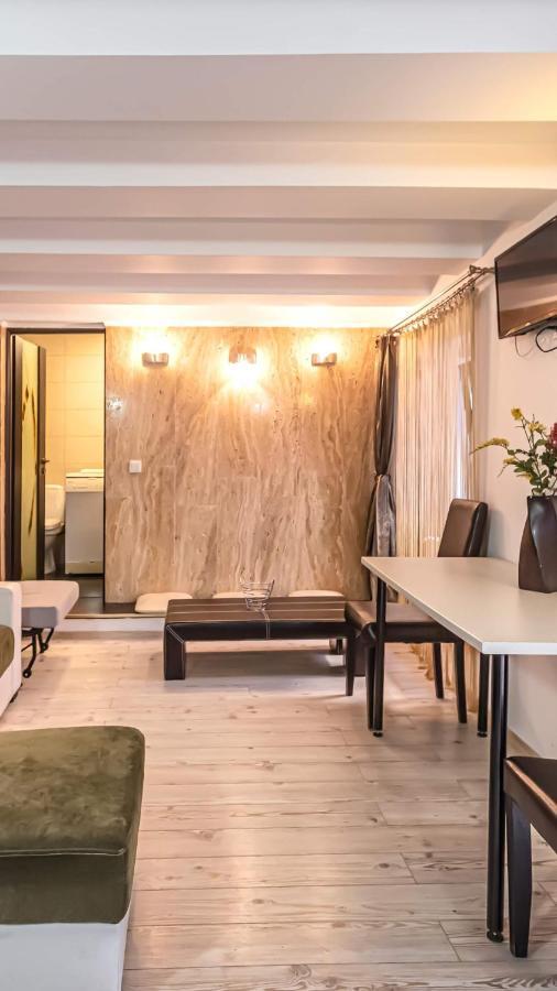 Piata Sfatului Central Confort Brasov Ngoại thất bức ảnh